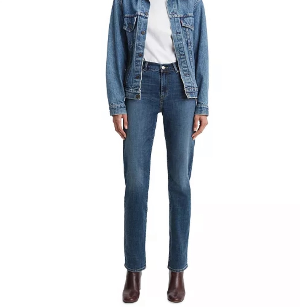 💋 NWT Levi’s Classic Straight Mid Rise Jeans Size 16 (Plus Size)
